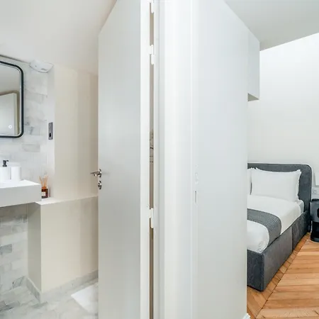 Luxury And Elegance Louvre - Rivoli Apartment Paris